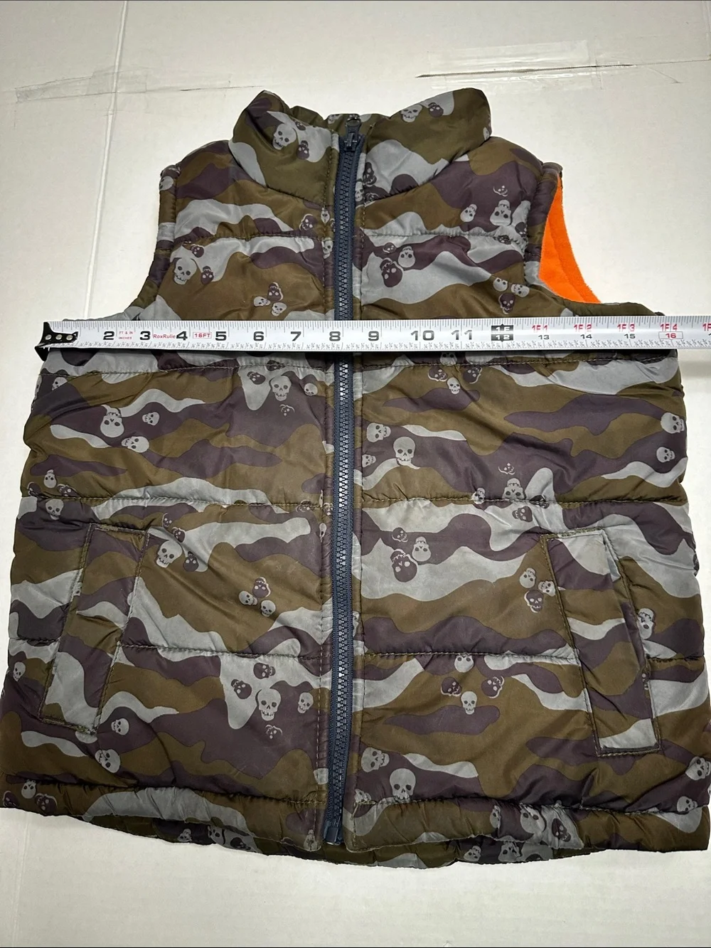 Old Navy Camo Skulls Puffer Vest Orange Lined Full Zip Youth Kids Size XS 5